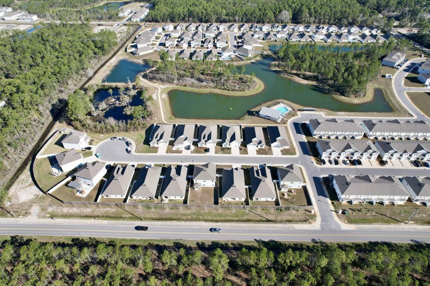 Seller offers $5,000 credit to Buyer at closing with acceptable - photo 36