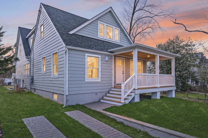 PRICE REDUCED - MOTIVATED SELLER- Nestled in the heart of - photo 7