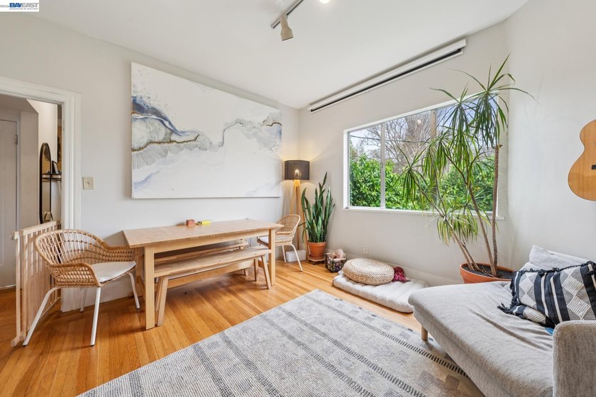 Surrounded by an abundant orchard, this sunny Bay Area Edwardian - photo 8
