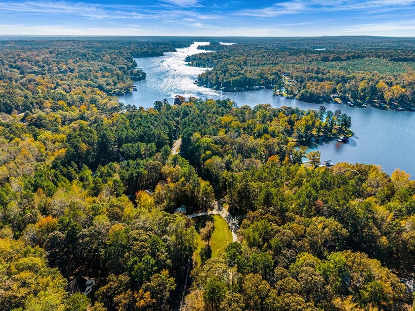ONE LEVEL RANCH in EXCELLENT CONDITION in AWESOME LAKE - photo 51
