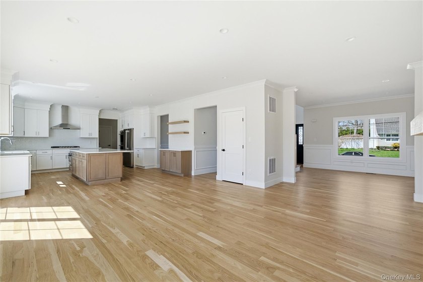 Welcome to this beautifully crafted 5 bedroom, 3 full bath home - photo 16