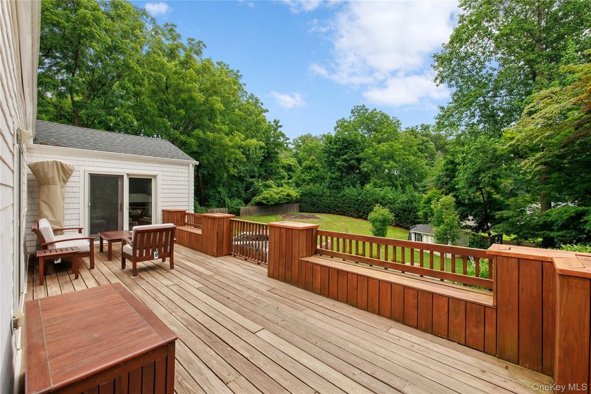 Welcome to this beautifully maintained 3,068 sq. ft. Colonial - photo 21