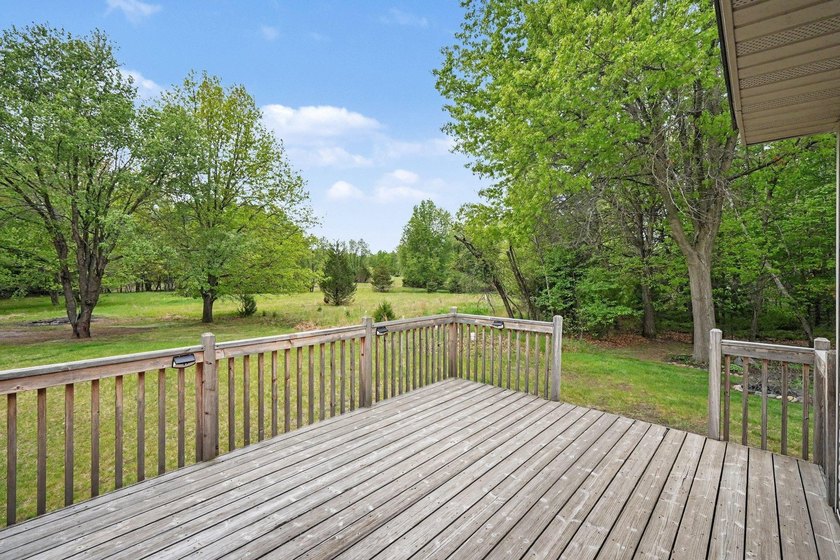 Immaculate walkout rambler nestled on 2 secluded acres in East - photo 22