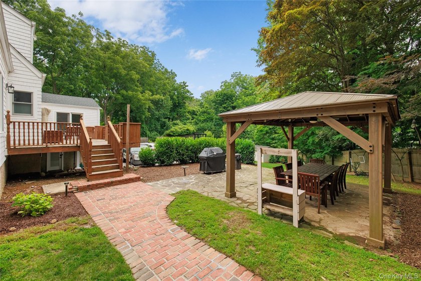 Welcome to this beautifully maintained 3,068 sq. ft. Colonial - photo 24