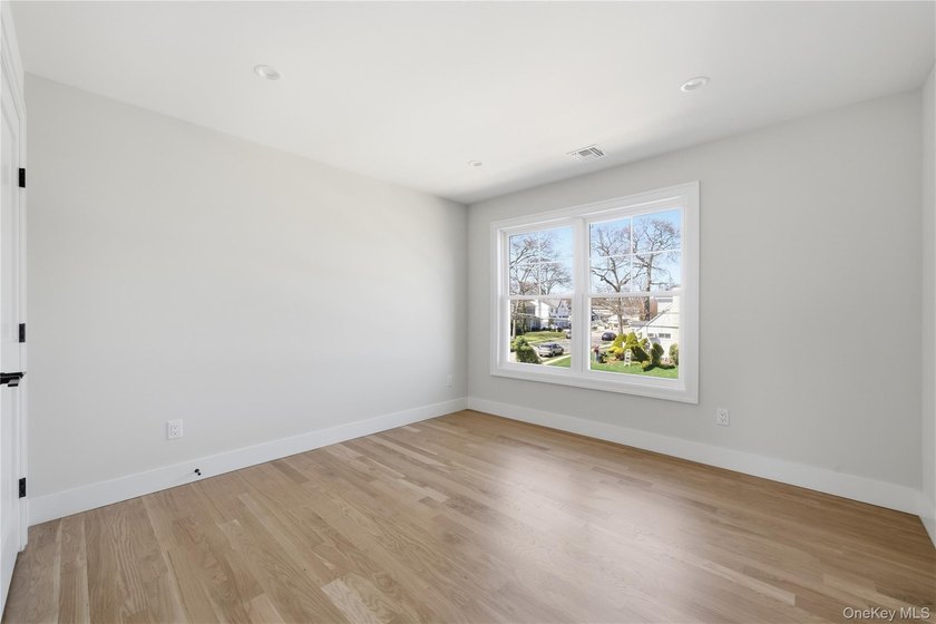 Welcome to this beautifully crafted 5 bedroom, 3 full bath home - photo 25