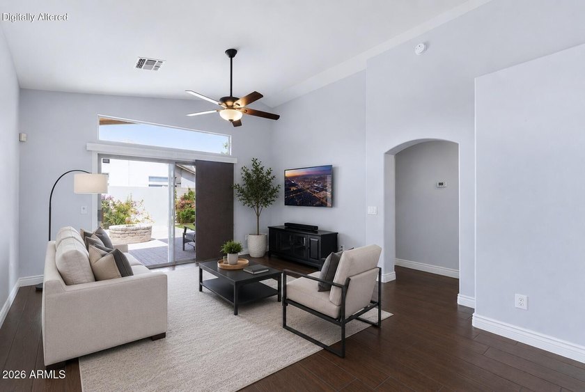Fantastic remodeled home in the highly desirable Desert Harbor - photo 8