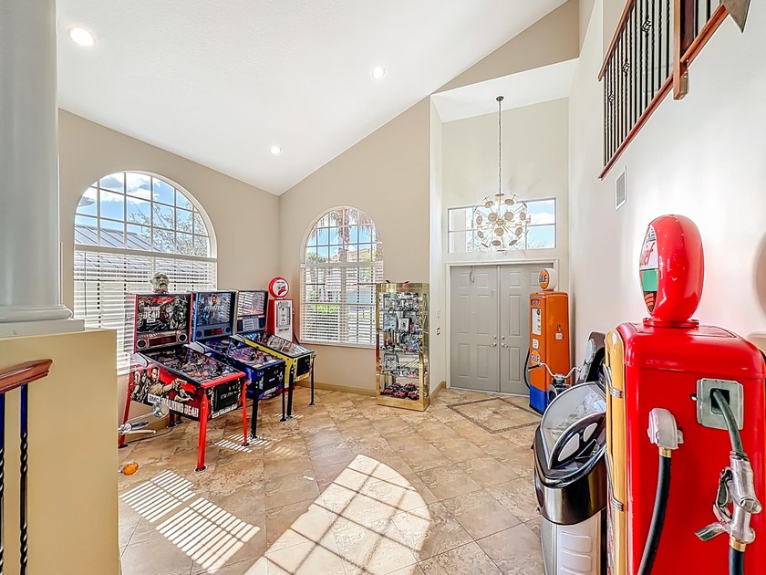 Spectacular 4 bedroom 3 full bath LAKE VIEW home in the - photo 12