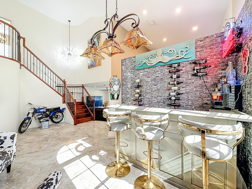 Spectacular 4 bedroom 3 full bath LAKE VIEW home in the - photo 16