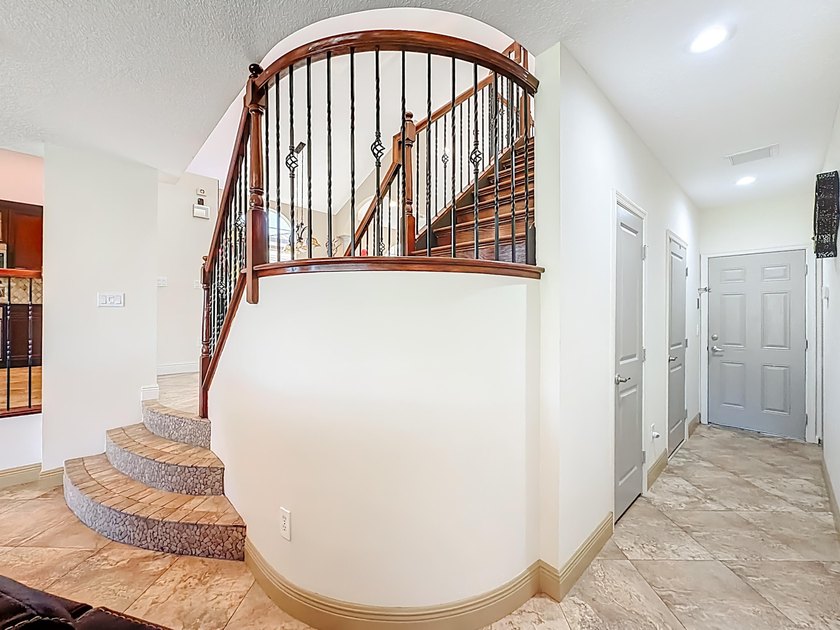 Spectacular 4 bedroom 3 full bath LAKE VIEW home in the - photo 32
