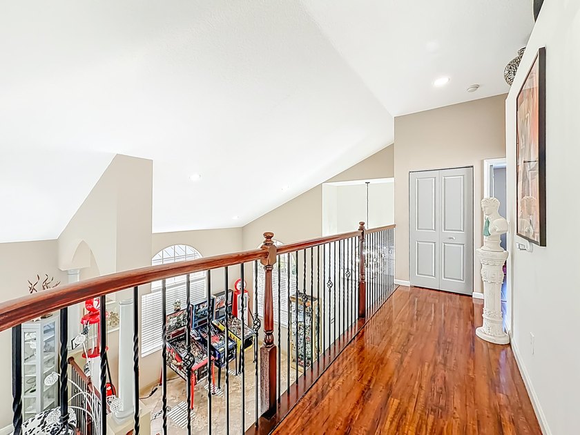 Spectacular 4 bedroom 3 full bath LAKE VIEW home in the - photo 34