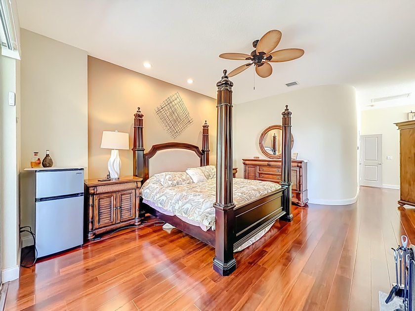 Spectacular 4 bedroom 3 full bath LAKE VIEW home in the - photo 39