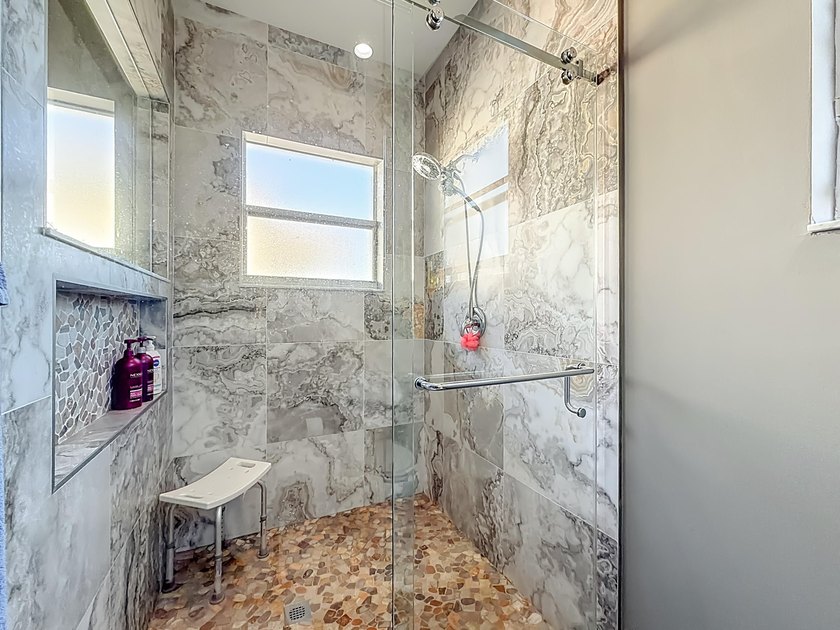 Spectacular 4 bedroom 3 full bath LAKE VIEW home in the - photo 45