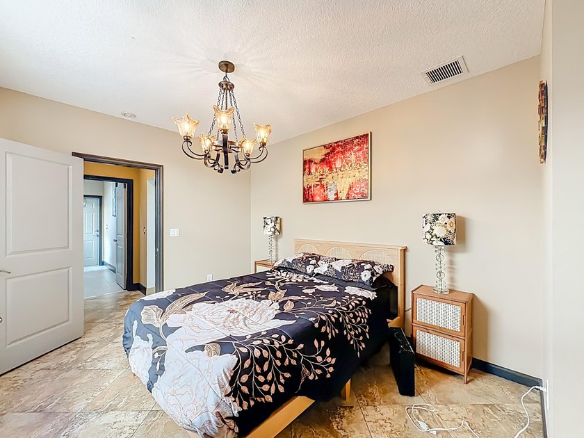Spectacular 4 bedroom 3 full bath LAKE VIEW home in the - photo 50