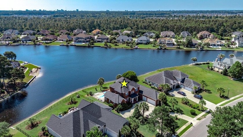 Luxury Waterfront Living with Private Pool in Plantation Lakes! - photo 11
