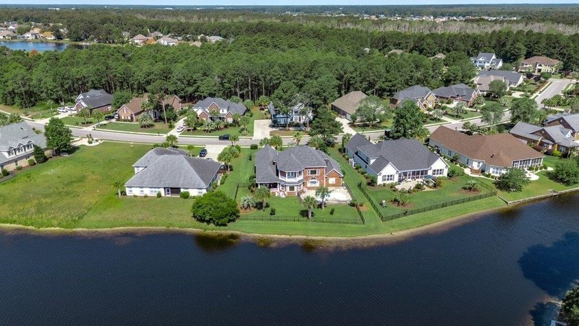 Luxury Waterfront Living with Private Pool in Plantation Lakes! - photo 14