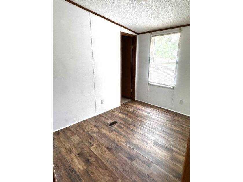 Escape to peaceful country living at Clarksville in this - photo 18