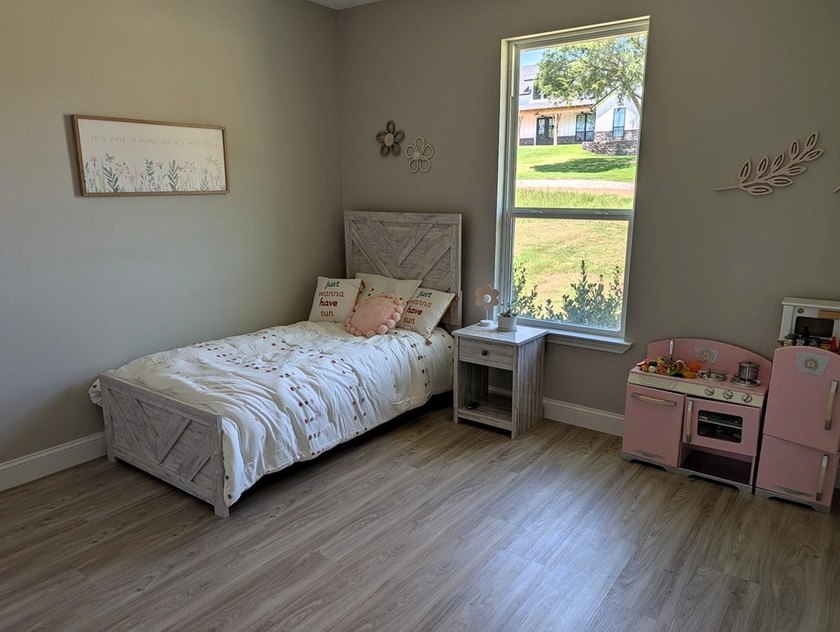 Welcome to where modern farmhouse style meets quality - photo 21