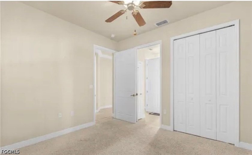 Rare waterfront, corner luxury end-unit in the highly coveted - photo 7
