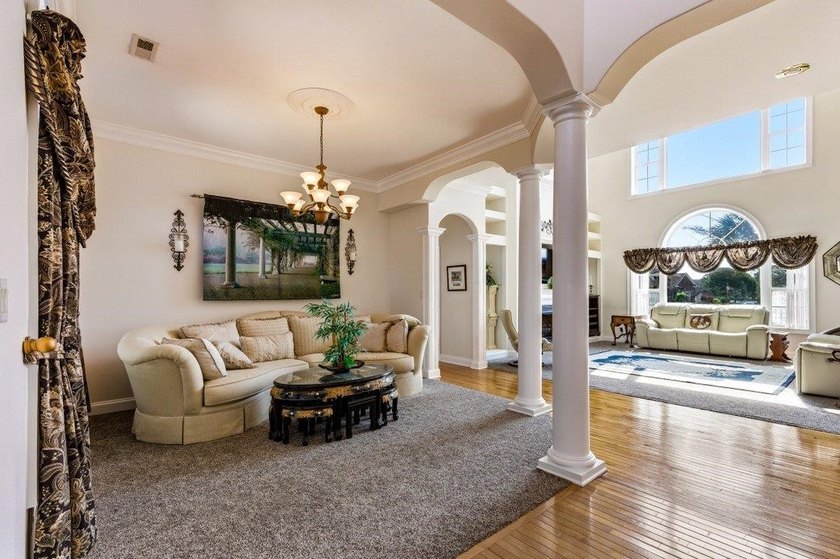 Luxury Waterfront Living with Private Pool in Plantation Lakes! - photo 38