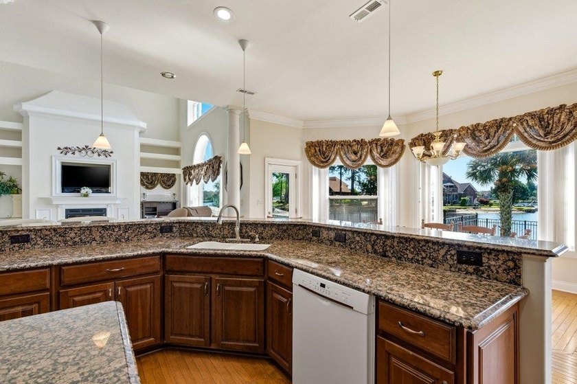Luxury Waterfront Living with Private Pool in Plantation Lakes! - photo 50