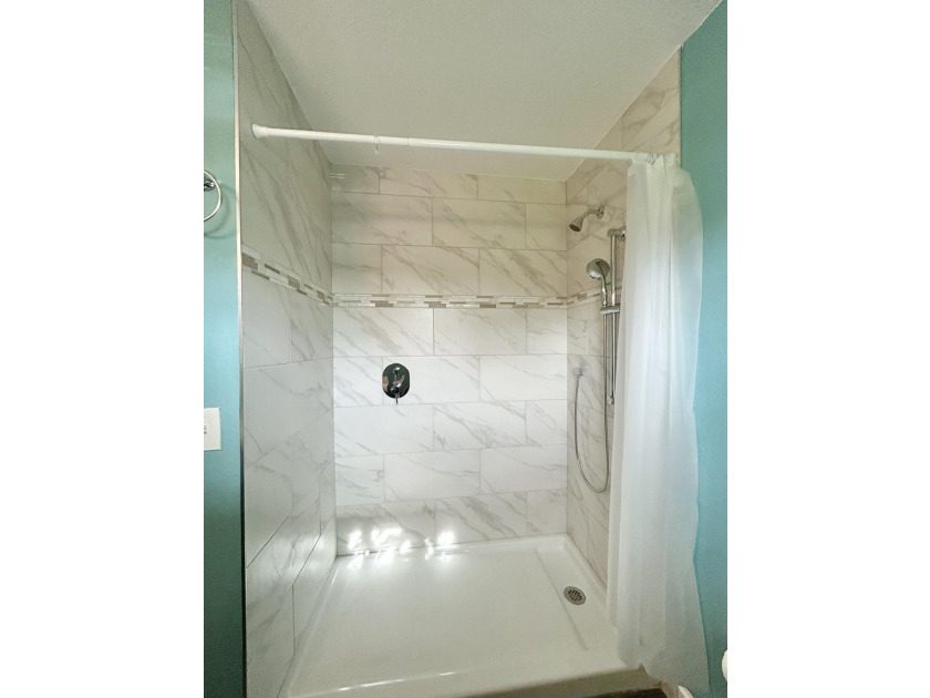This 1 bedroom 1 bath Villa is like no other in the community - photo 25