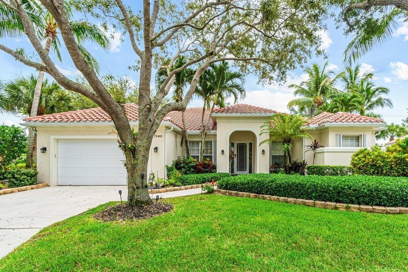 ONE OF A KIND LOT AND LAYOUT IN RIVERWALK! BRAND NEW ROOF - - photo 2