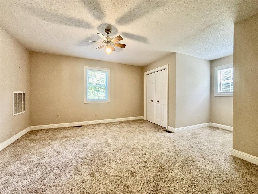 If You are looking for a Spacious Home with a nice open Floor - photo 21