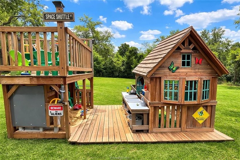Set on nearly an acre of land, this one-of-a-kind property - photo 38