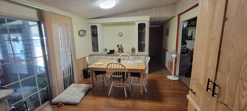 Best Deal in Meadowlea Village.....Welcome to your new home - photo 4