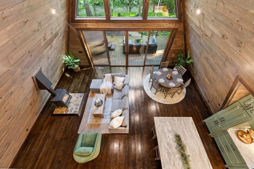 The Ultimate Creekfront Cabin Experience ~ Wake up to the sound - photo 9