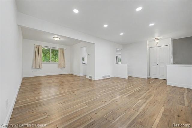 Welcome home to this beautiful 4 bedroom, 1.5 bathroom, 2-story - photo 6