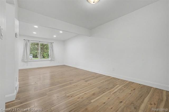 Welcome home to this beautiful 4 bedroom, 1.5 bathroom, 2-story - photo 10