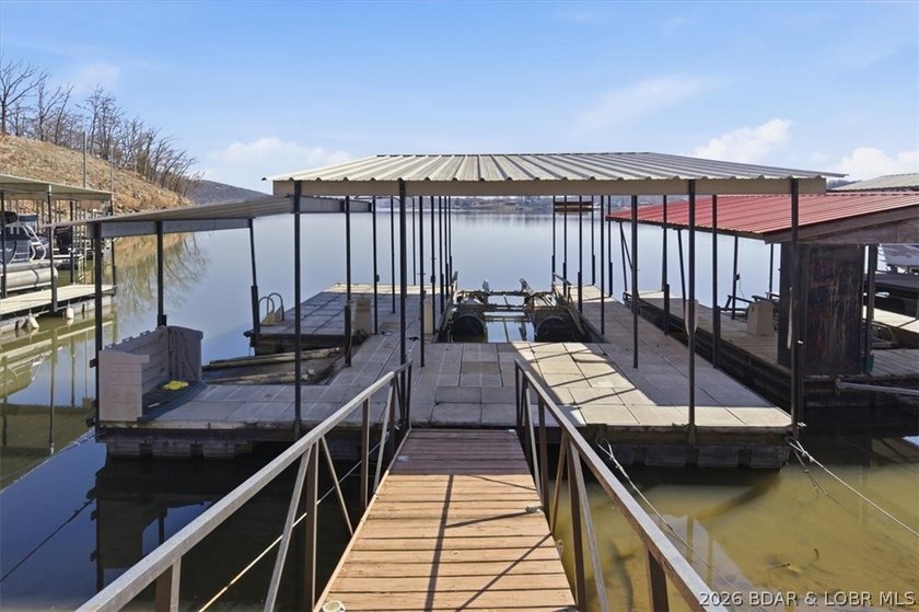 Affordable lake life near Big Dick's and Station 46 Marina with - photo 29