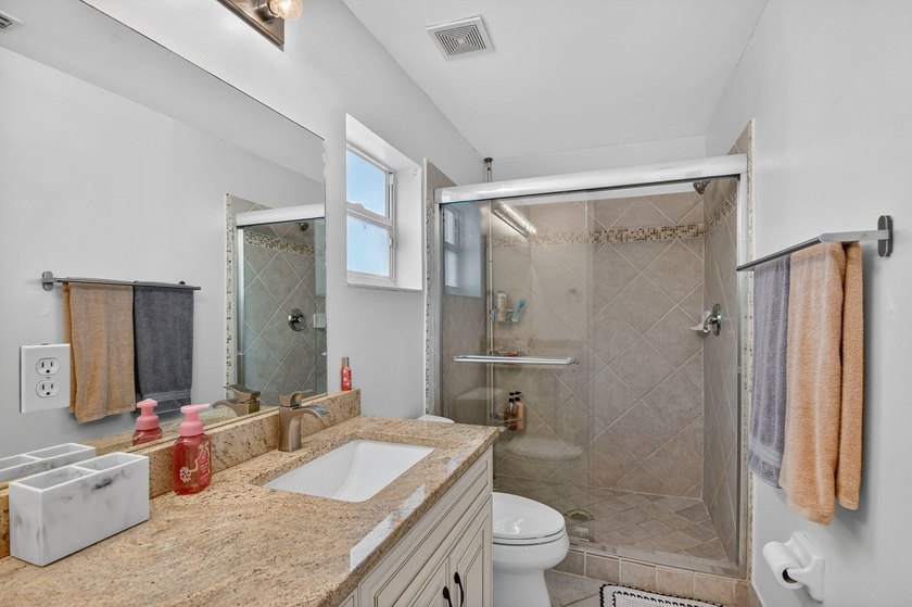 Updated and impeccable end unit townhouse in the highly sought - photo 29
