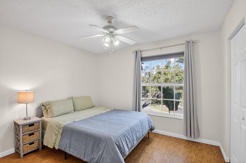 Updated and impeccable end unit townhouse in the highly sought - photo 34