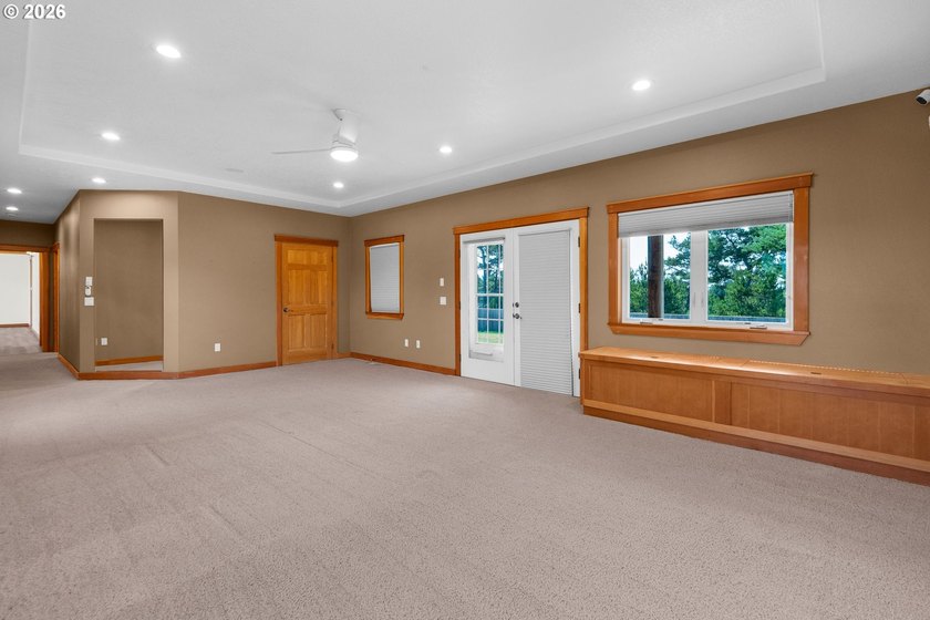 This incredible residence sits on an extremely private 1.67 acre - photo 18