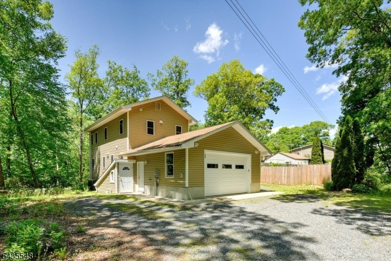 If you've been yearning for the tranquility of a lake home - photo 3