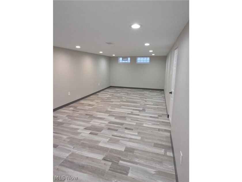 Come see this beautiful home that has been well maintained and - photo 12