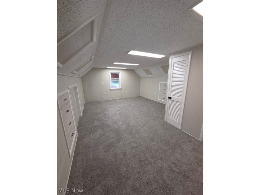 Come see this beautiful home that has been well maintained and - photo 20