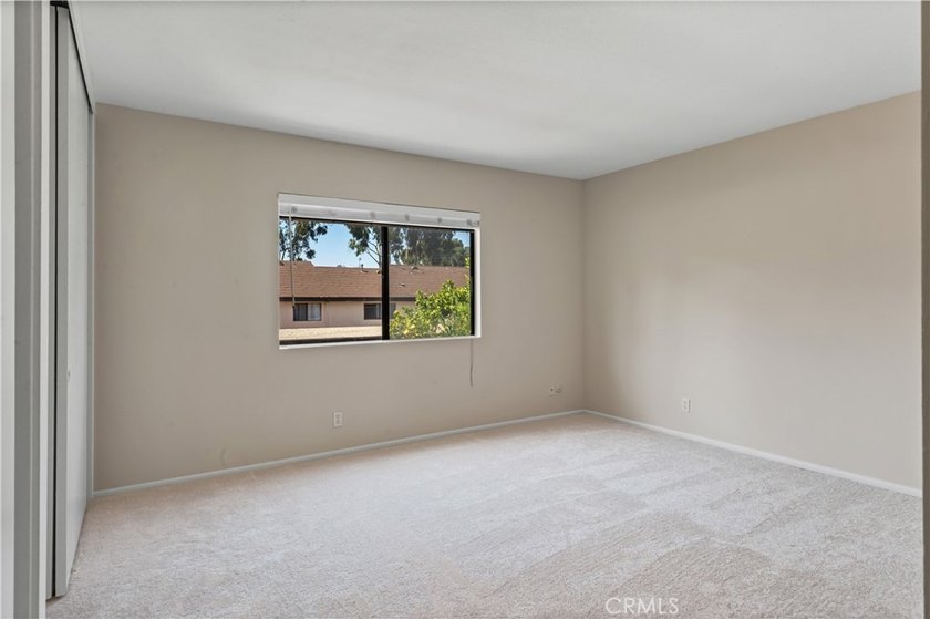 This coveted 1590 sqft *Shasta* model is an END UNIT offering 2 - photo 24