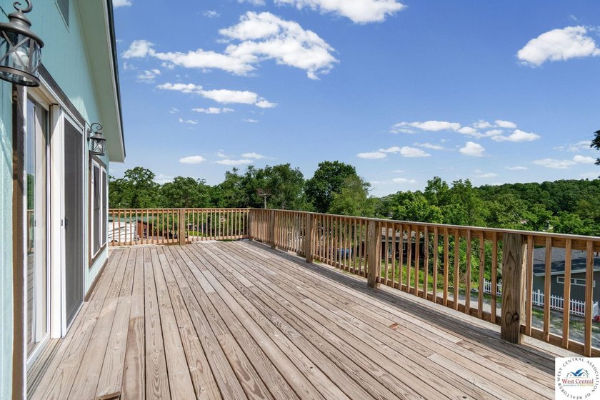 Back on the market to no fault of the seller or home! Don't miss - photo 25