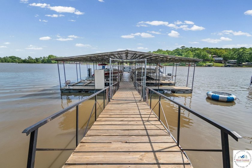 Back on the market to no fault of the seller or home! Don't miss - photo 41