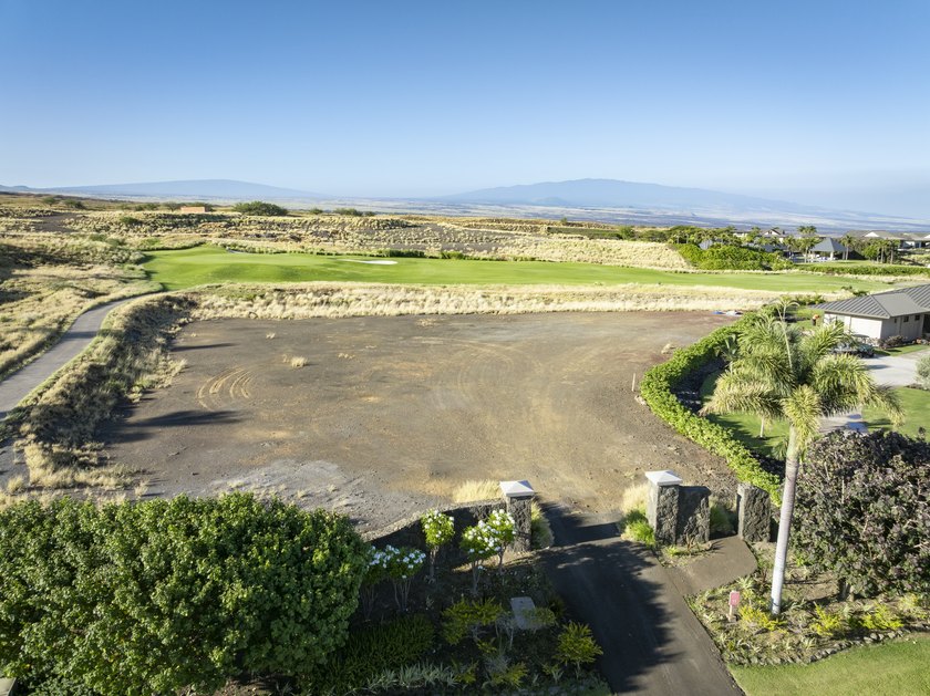 Located along the 8th green of the renowned Arnold - photo 6