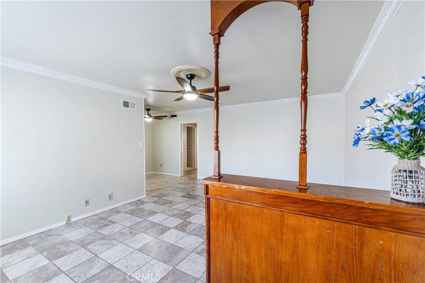 Welcome Home to 100 Cerritos Ave, where retro charm and Long - photo 3