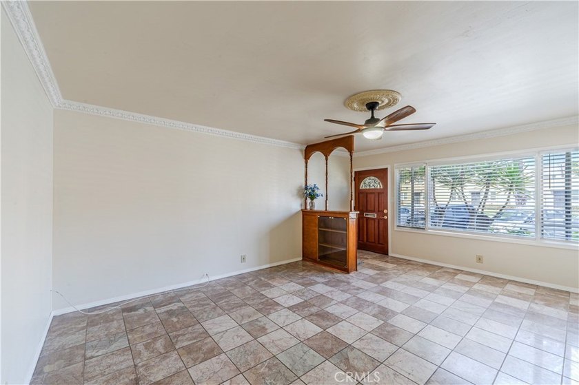 Welcome Home to 100 Cerritos Ave, where retro charm and Long - photo 8