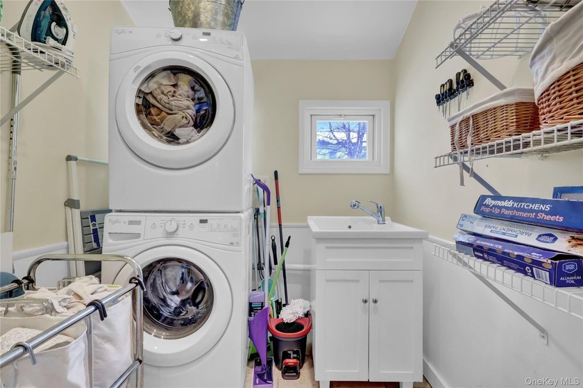 Welcome to this charming and beautifully maintained Colonial - photo 40