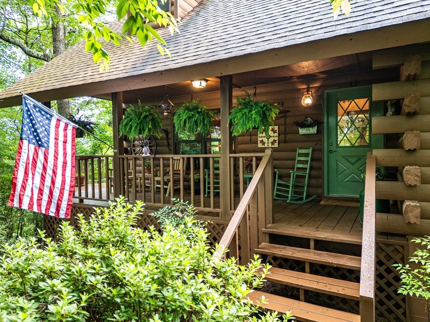 Authentic log cabin charm including Hiwassee River frontage - photo 3