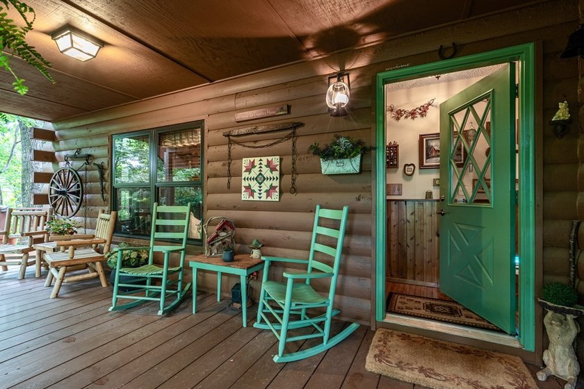 Authentic log cabin charm including Hiwassee River frontage - photo 4