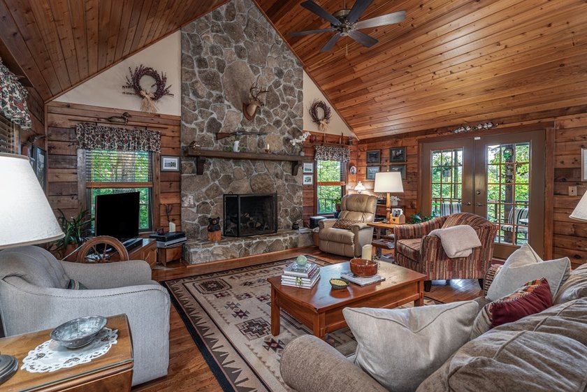 Authentic log cabin charm including Hiwassee River frontage - photo 5