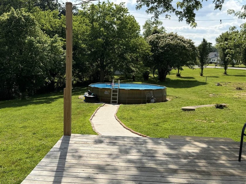Escape to your own private retreat just minutes from Lake Malone - photo 42